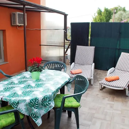 Skorup Apartment *